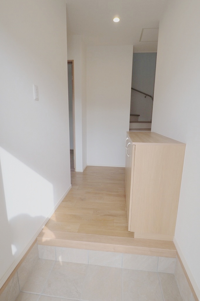 エストプレーヌC棟の玄関