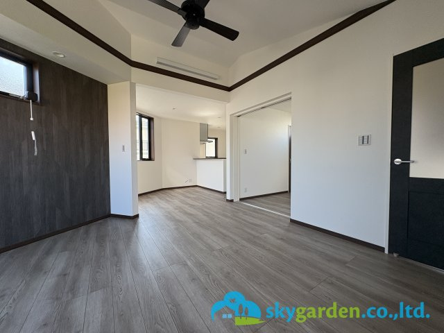 鎌倉市七里ガ浜２丁目２期　新築戸建　全1棟1号棟の居間・リビング|ゆったり過ごせる居間です