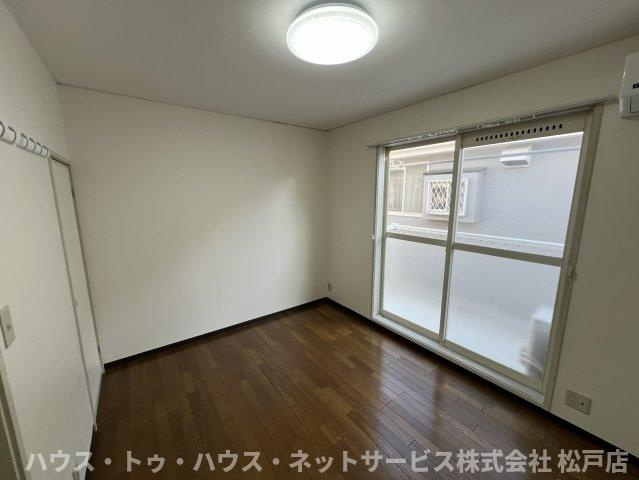 メゾンドベルの居間・リビング