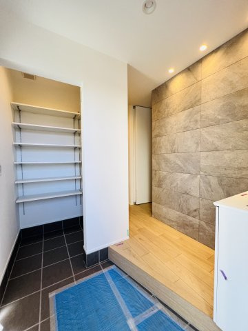 SHONAN STYLE～城南5丁目に住まうの玄関