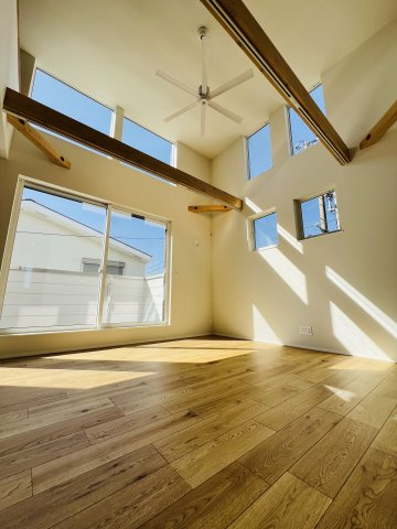 SHONAN STYLE～城南5丁目に住まうの居間・リビング|A棟リビングダイニング