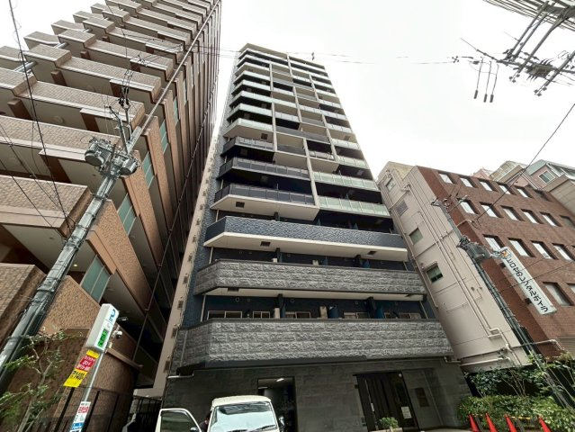 プレサンス阿波座駅前