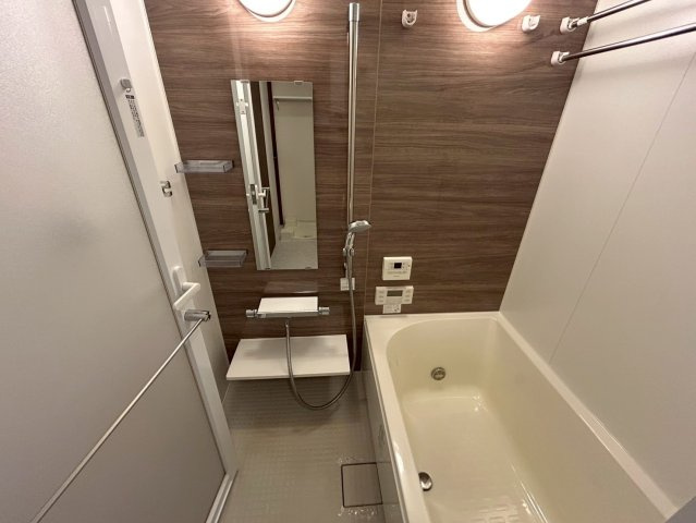 プレサンス阿波座駅前の浴室