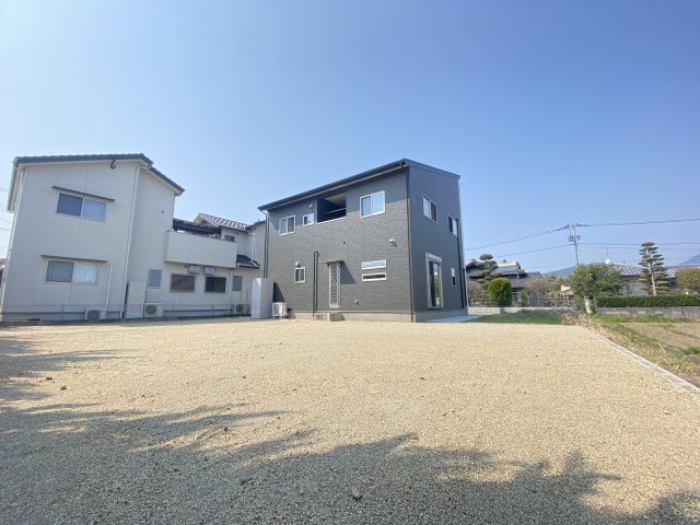 【その他】 | 西区中島町 | ☆大きなお庭には何を作ろうか休日が楽しみになりますね☆