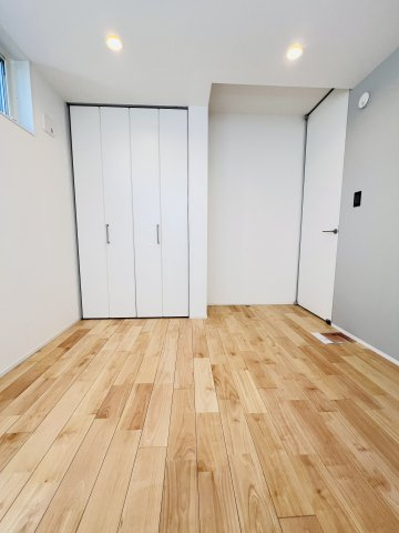 「海と暮らす、家族の未来。」SHONAN STYLEな家～辻堂6丁目の洋室|約4.87畳の洋室