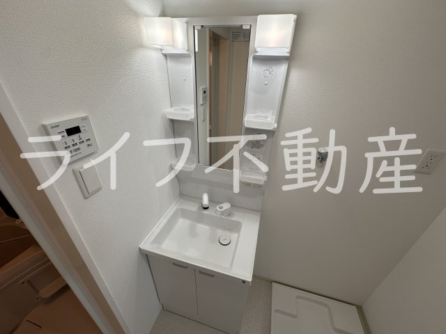 グランコスモの独立洗面台|独立洗面化粧台が付いています