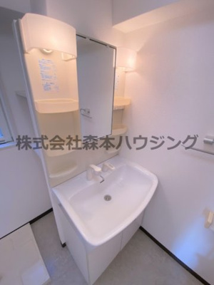 【独立洗面台】 | 　セイナ古川橋 | 独立洗面台で身支度をすべて済ませてしまいましょう