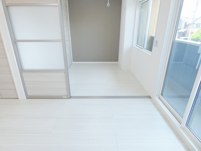 【洋室】 | Dフラット東平山　B棟