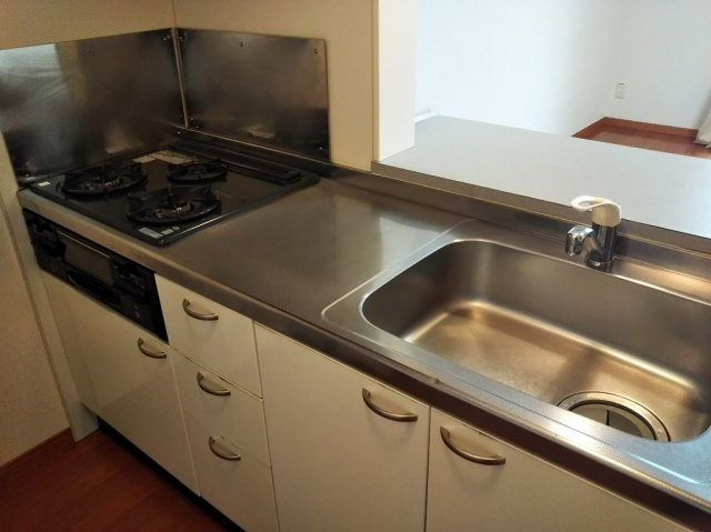 レオパレスせいらcのキッチン|画像4