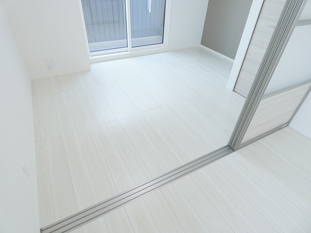 Dフラット東平山　B棟の洋室