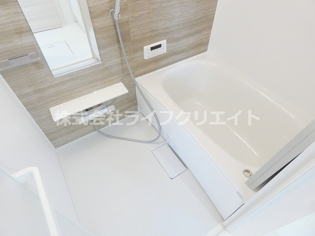 Dフラット東平山　B棟の浴室