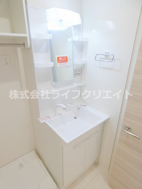 Dフラット東平山　B棟の独立洗面台