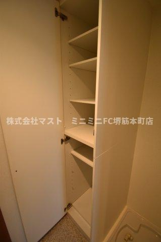 アーバンステージ安堂寺Ⅱ の玄関