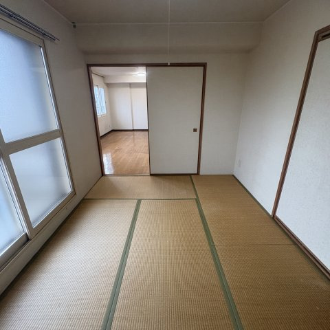 秀壱番館の和室