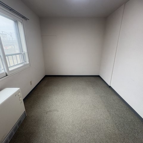 秀壱番館の洋室