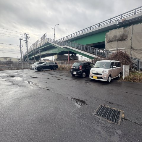 秀壱番館の駐車場