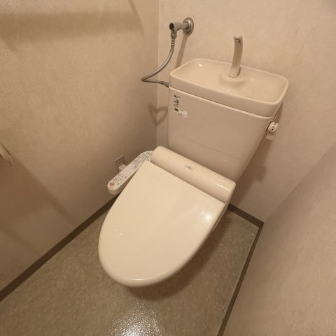 秀壱番館のトイレ