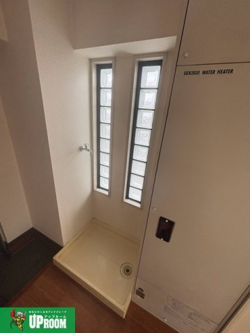 リバーシティ楠(犬飼商事ビル)の玄関