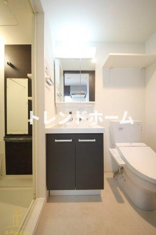 エステムコート阿波座プレミアムの独立洗面台|選べる家電プランあり！！