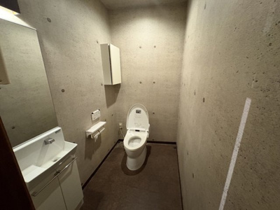 【トイレ】 | フロムファーストビル