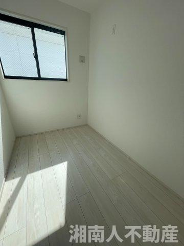 ★ファミリーにおすすめ！　茅ヶ崎市高田４丁目　新築戸建ての洋室|洋室です