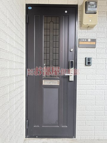 セジュール クレストB棟の玄関|落ち着いた玄関です