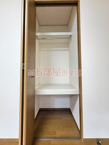セジュール クレストB棟の収納|大きなものも収納できそうです