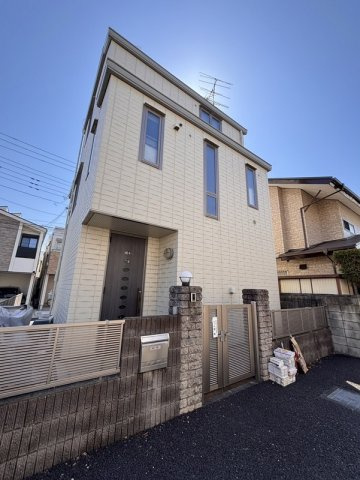 アヴェールＥの外観