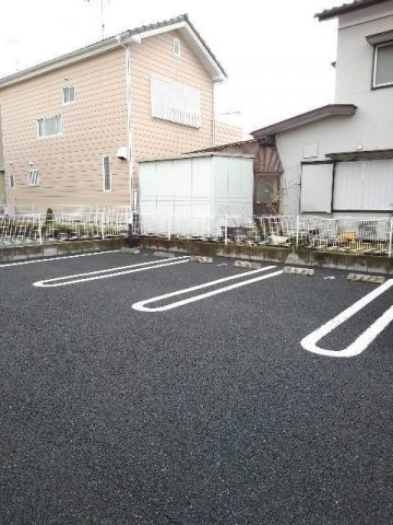 【駐車場】 | ヴィラＫＡＲＡＳＡＷＡ　Ｂ | 駐車場に車を止められます