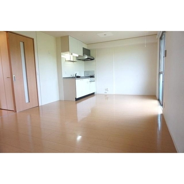 羽島郡笠松町円城寺のアパートの居間・リビング