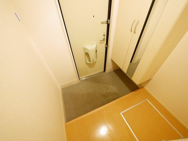 グランシャリオⅢの玄関|落ち着いた玄関です