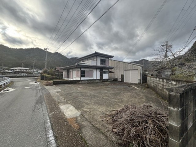 【外観】 | 多可町八千代区中野間　居宅倉庫付き