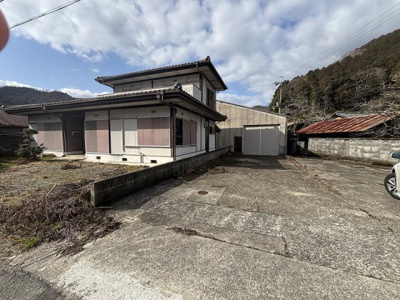 【駐車場】 | 多可町八千代区中野間　居宅倉庫付き