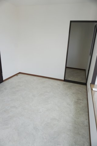 【洋室】 | （ペット可）小山市喜沢貸家 | 北側