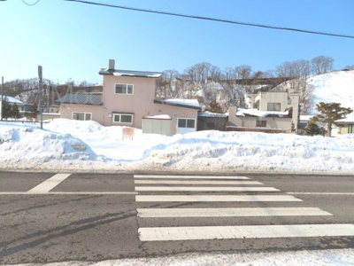 【前面道路含む現地写真】 | 網走市海岸町中古住宅