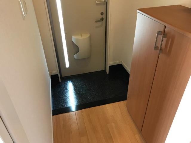 サン　ガーデン　Ｂの玄関|玄関