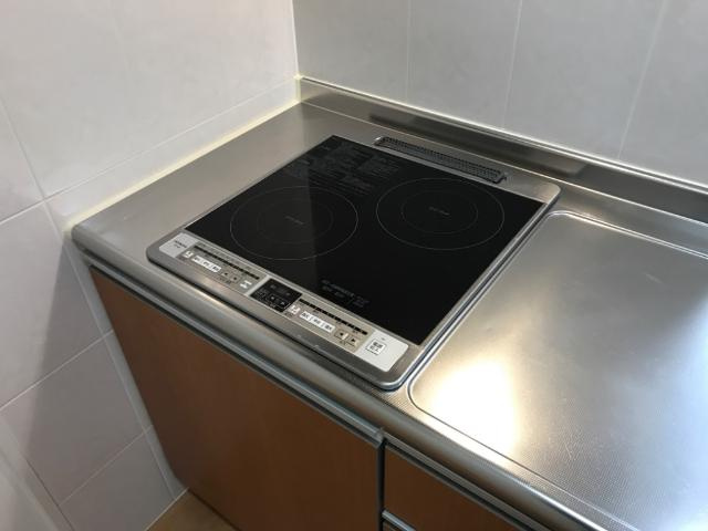 サン　ガーデン　Ｂのキッチン|ＩＨクッキングヒーター