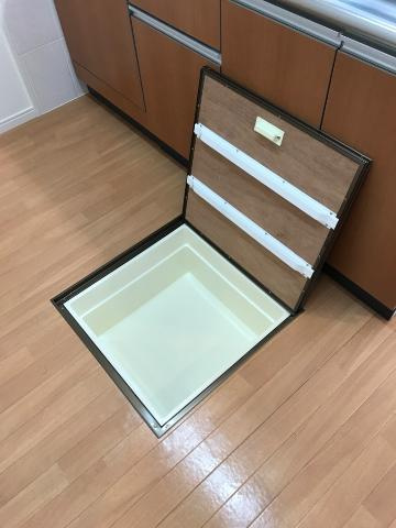 サン　ガーデン　Ｂの収納|床下収納