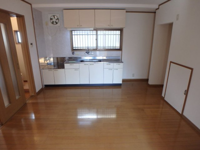 【居間・リビング】 | 日野町貸家 | ゆったりとしたリビングです