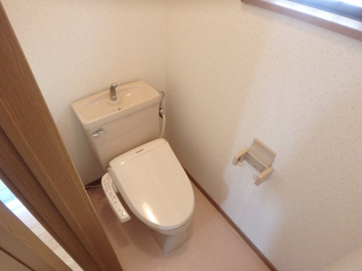 【トイレ】 | 日野町貸家 | コンパクトで使いやすいトイレです