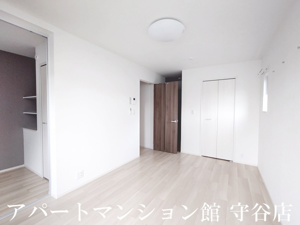 サニー　アヴニールの居間・リビング