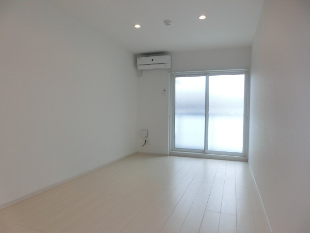 ラパンジール加島の居間・リビング