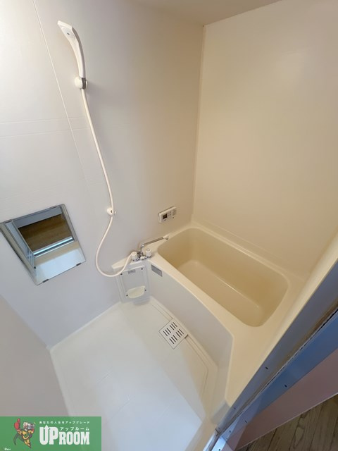 メゾンルミエールの浴室