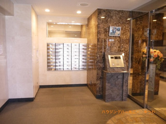 【エントランス】