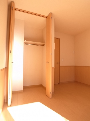 【収納】 | モナリエ港 | 天井まで大容量のクローゼット！