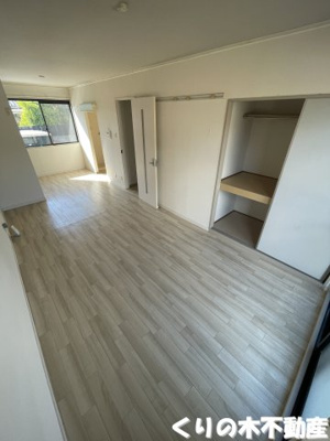 【居間・リビング】 | エクセルハイツ A棟 | ゆったりとした居間です