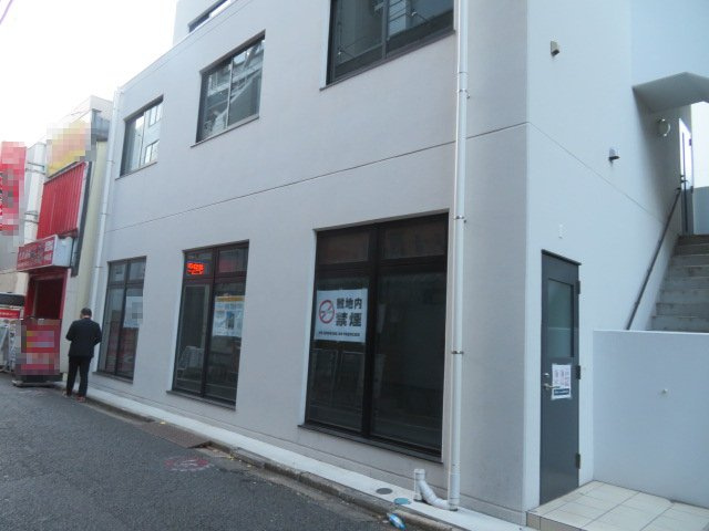 千代田区鍛冶町１丁目の店舗事務所