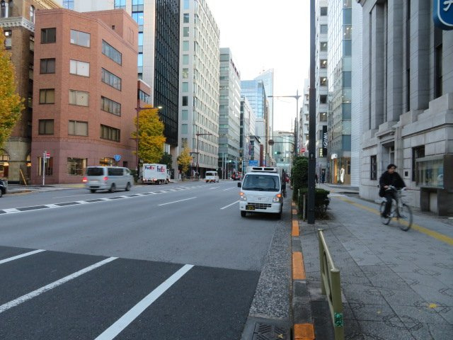 千代田区鍛冶町１丁目の店舗事務所