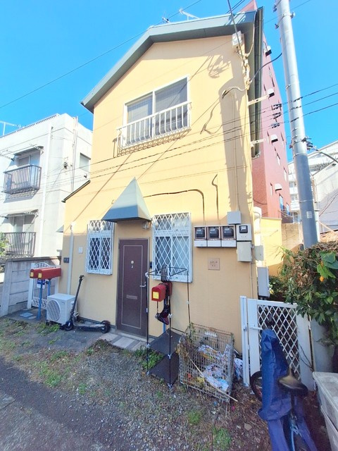 ルネッサ新宿の外観|★メルヘンチックな外観★