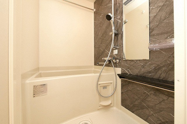 MELDIA CREST TAPP NAMBA-WESTの浴室